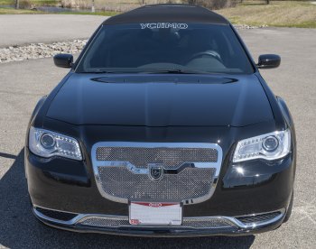 Your Chauffeur Limousine - Chrysler 300 Limo
